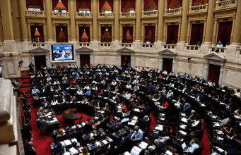 Ley Ómnibus: ¿qué significa que el proyecto regrese a comisión?