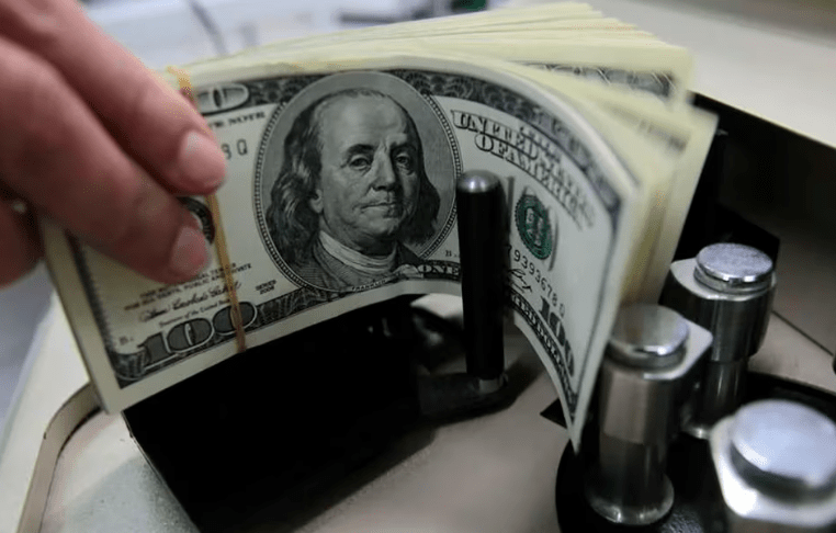 Dólar vs plazo fijo: cuál fue la mejor opción para el ahorrista en febrero