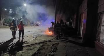 El terror sicario no para en Rosario: tras el ataque al colectivero, incendiaron un taxi y balearon una comisaría