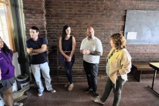 Sanzio firmó el acta para la restauración total del edificio histórico del Marcos Sastre y acordó el acondicionamiento de espacios provisorios