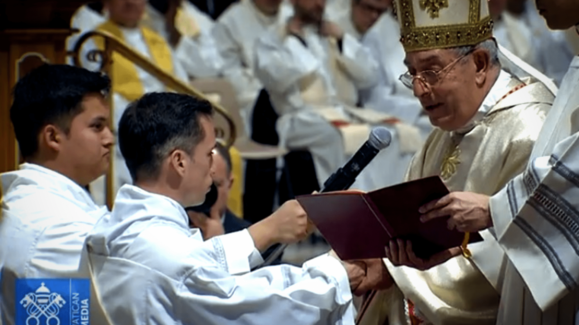 En una emotiva ceremonia realizada en el Vaticano, Rafael Malacrida fue ordenado sacerdote
