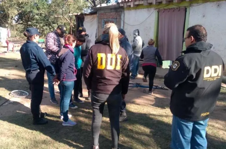 Trasladaron a San Nicolás a una pareja detenida en San Luis por abuso sexual en Baradero