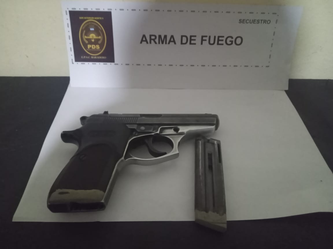 En un allanamiento por violencia de género secuestran un arma de fuego