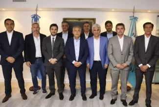 Los diez gobernadores de Juntos por el Cambio firmaron un documento a favor de la Ley Bases.