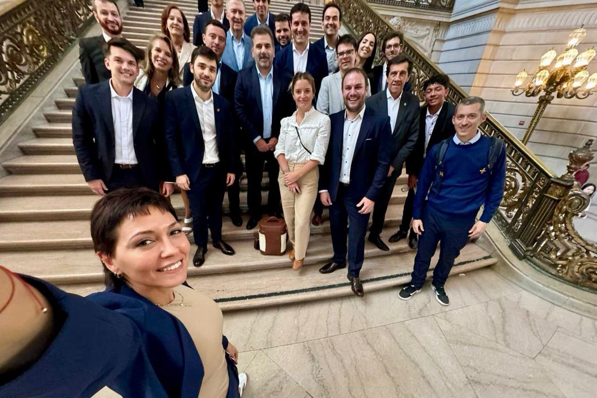 «El Viaje de la Vergüenza: La Cámpora y el PRO, Unidos en Silicon Valley Mientras Millones en Argentina Pasan Hambre»