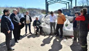 Críticas a Scioli por las obras del basural en Luján