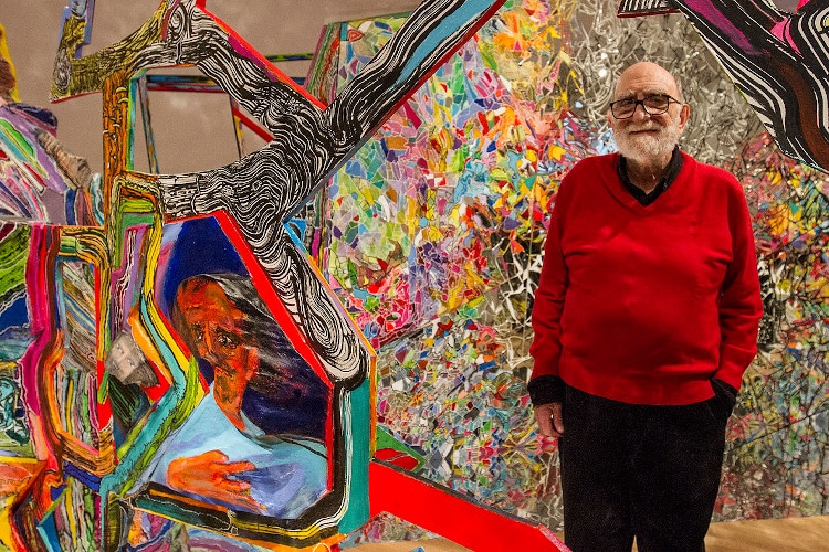 Arte Argentino en un atril.