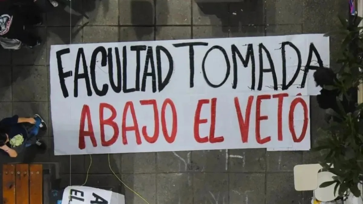 MILEI Y DIPUTADOS VETAN, LOS ESTUDIANTES RESISTEN