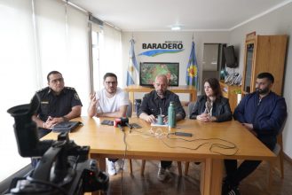 El intendente Esteban Sanzio presentó la Guardia Urbana
