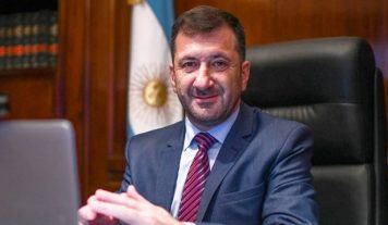 Detienen en Paraguay a un senador argentino con más de 200.000 dólares sin declarar
