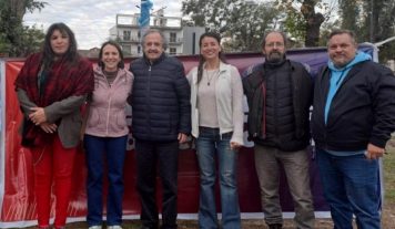 Ricardo Alfonsín en otra gira provincial, lanzó fuertes críticas a Milei