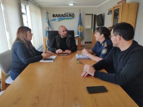 El intendente Esteban Sanzio recibió a la jefa comunal comisaria Valeria Sosa