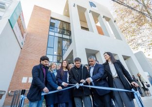 Zárate: Axel Kicillof inauguró junto a Cristina Alvarez Rodríguez la Casa de la Provincia