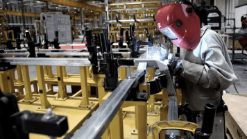 La motosierra de Milei hace caer fuertemente la actividad metalúrgica