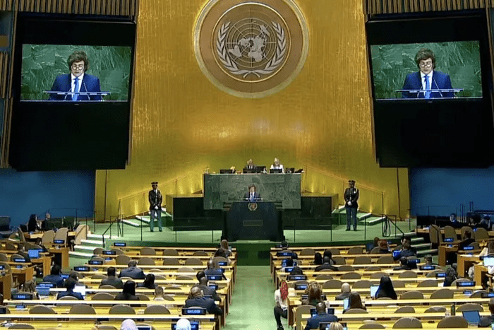 Ante un auditorio casi vacío: así fue el discurso de Milei en la ONU donde criticó al organismo y elogió a Trump