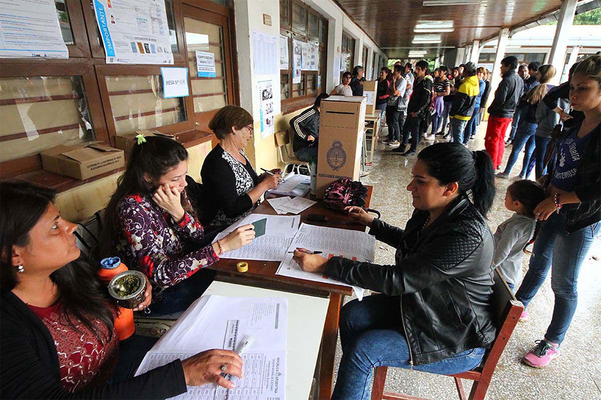 Las últimas cartas que se juegan en la recta final al 26 de octubre