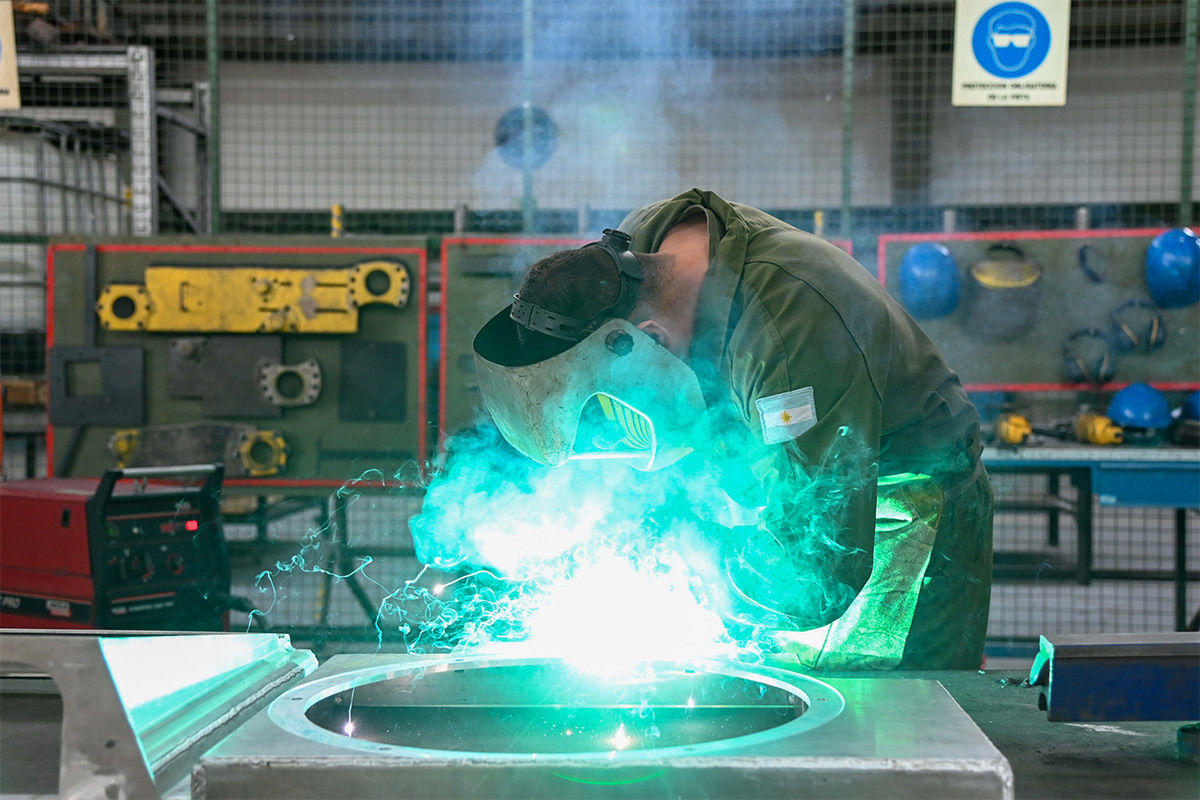La economía se contrajo en septiembre y entró en recesión