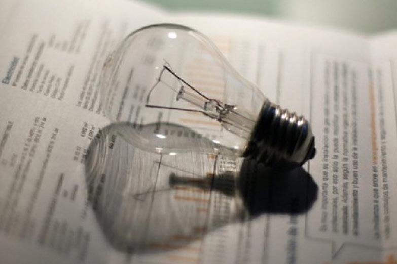 La electricidad aumenta otra vez y las familias pagarán más que las empresas