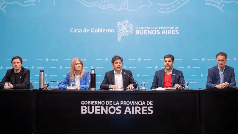 Kicillof se despega de Milei y presenta un presupuesto basado en «ampliar derechos»