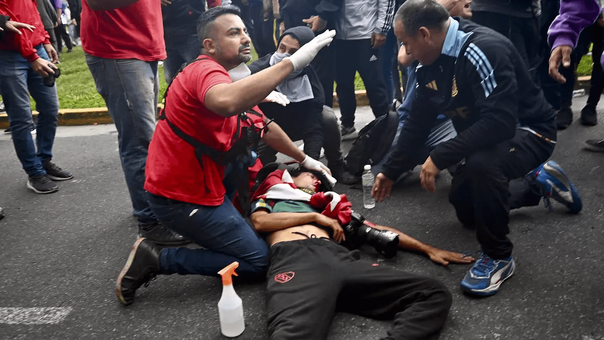 Aumentó la represión: Amnistía Internacional denunció más de 2.500 heridos a dos años del protocolo Antipiquetes de Javier Milei