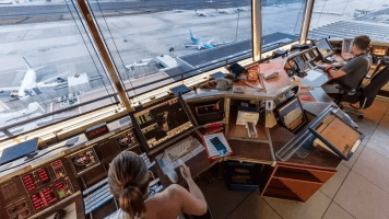 Paro de controladores aéreos: anunciaron medidas que impactarán en vuelos durante diciembre