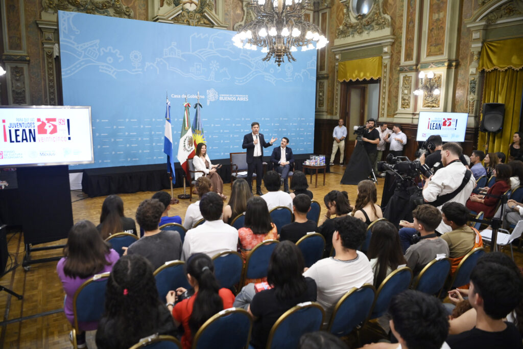 Axel Kicillof participó del lanzamiento internacional de «25 para el 25»