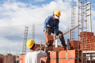 El 72% de los trabajadores tiene ingresos por debajo de la línea de pobreza, según estudio de la UBA