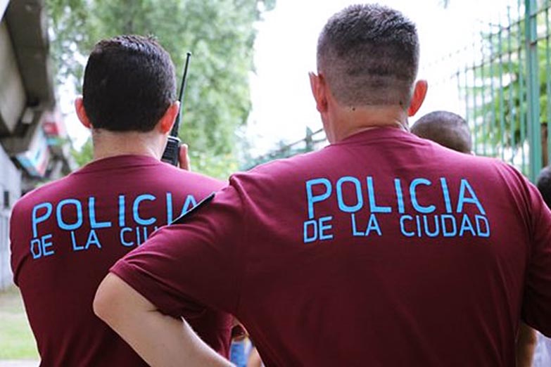 Breve historia de una fuerza manchada con sangre