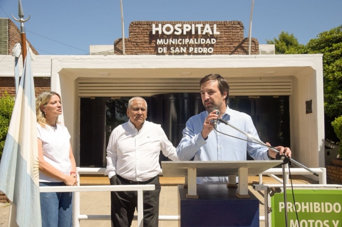 El Ministerio de Salud Bonaerense entregó una ambulancia de alta complejidad en San Pedro