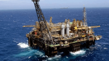 Carlos Bianco denunció a Milei por permitir la explotación petrolera ilegal en Malvinas
