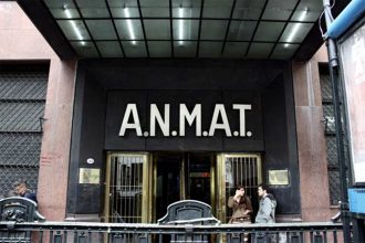 El Gobierno nombró a un ex directivo de OSDE al frente de la ANMAT