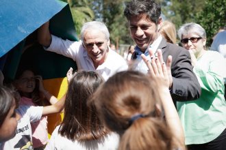 Kicillof se reunió con intendentes y empresarios: «No hay ningún sector beneficiado por Milei»