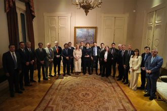 Siguen los agasajos: ahora Milei invitó a los gobernadores amigos a viajar a Nueva York a la «Argentina Week»