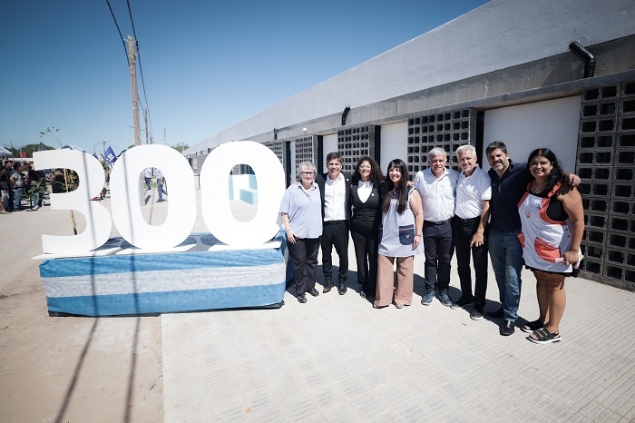 Kicillof alcanzó los 300 edificios escolares inaugurados en su gestión