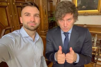 Horas frenéticas en la causa $Libra: los llamados de Novelli con Milei, Karina y Santiago Caputo