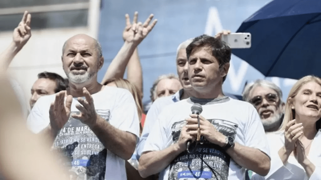 Kicillof asistió a la movilización en el marco del 50° aniversario del último golpe de Estado militar