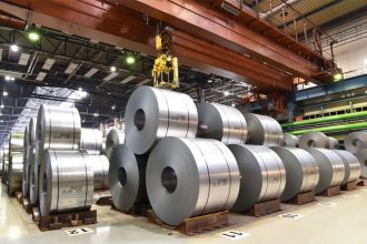 Más de la mitad de los industriales redujeron su producción y ventas en enero