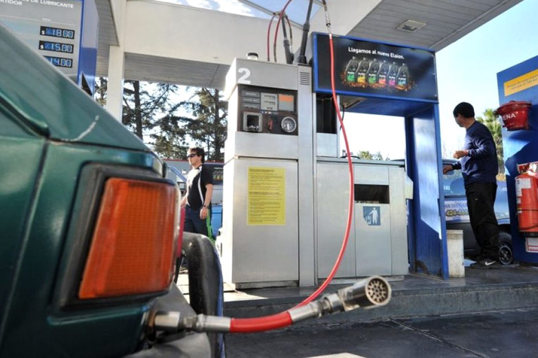 Mientras florece la exportación de gas, le cortan el suministro a la industria y al GNC
