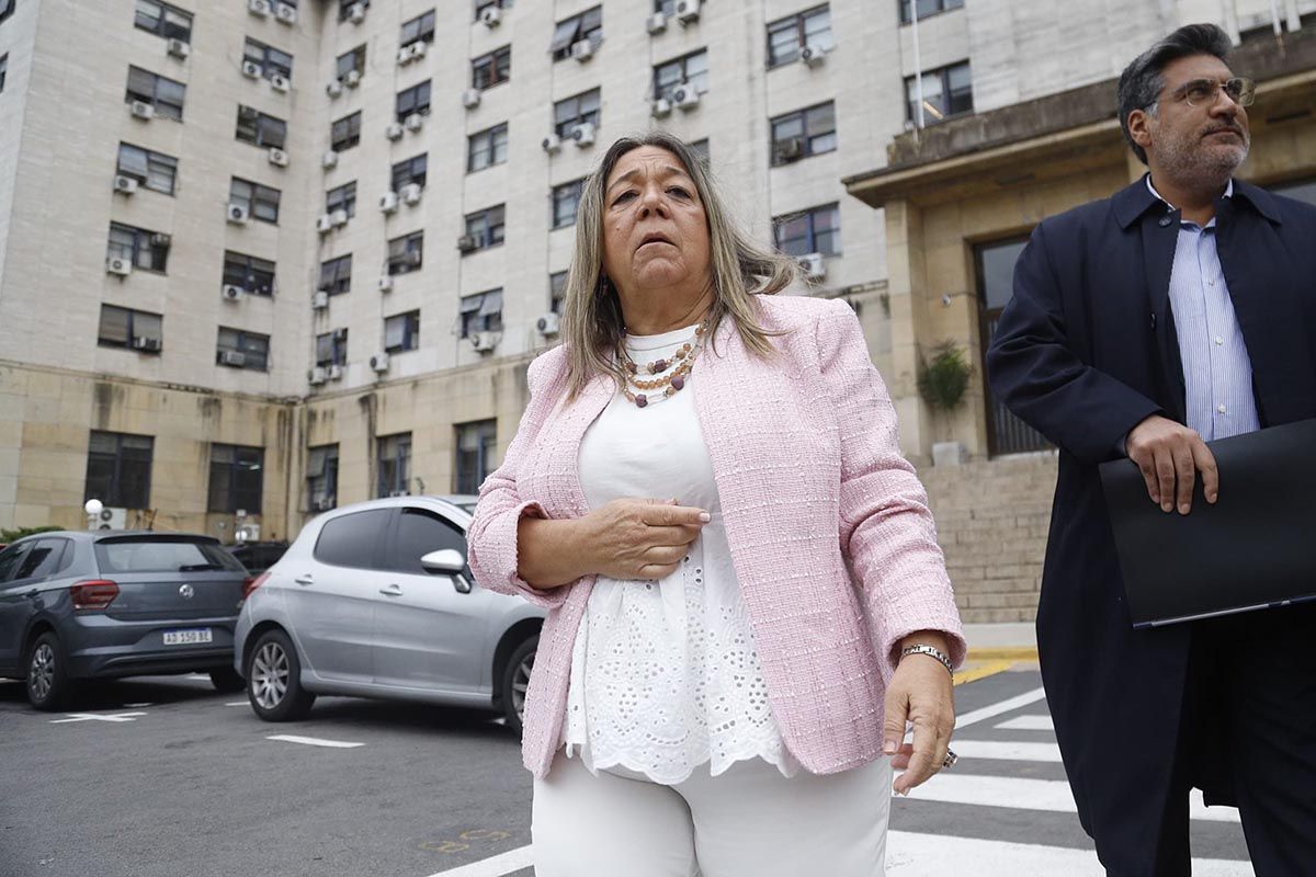 La escribana de Adorni dijo que «no le prestaron plata» para el departamento