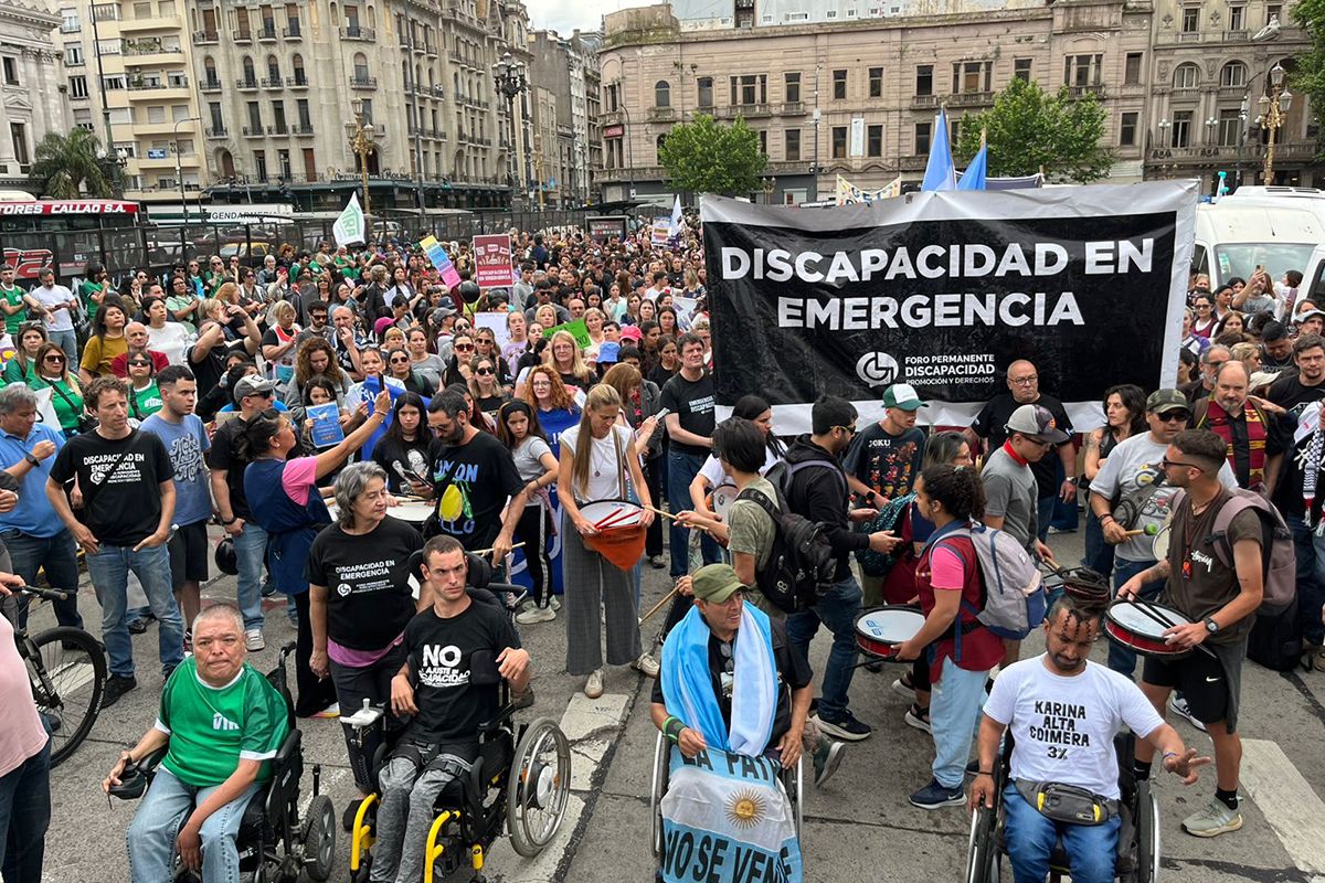 Discapacidad: nueva marcha al Ministerio de Salud “contra la destrucción del sistema de prestaciones”