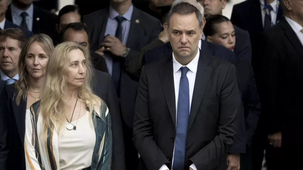 El PRO le suelta la mano a Adorni y el peronismo junta los votos para echarlo en el Senado