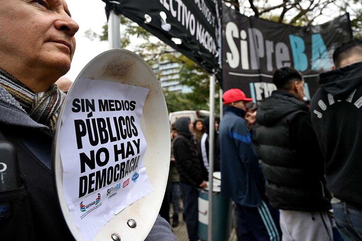 Denuncian entrega y privatización de la transmisión del Mundial en la Televisión Pública