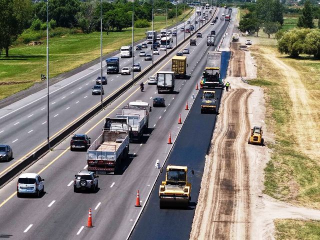 Avanza a buen ritmo la construcción del cuarto carril en Autopista Buenos Aires-La Plata
