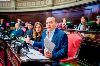 La Cámpora redobla la presión contra Kicillof en la Legislatura y lo confronta a cielo abierto