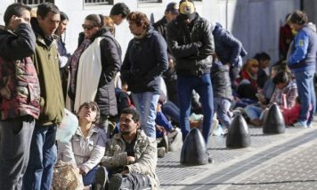 Ante la caída del empleo formal: más personas trabajan, pero en peores condiciones