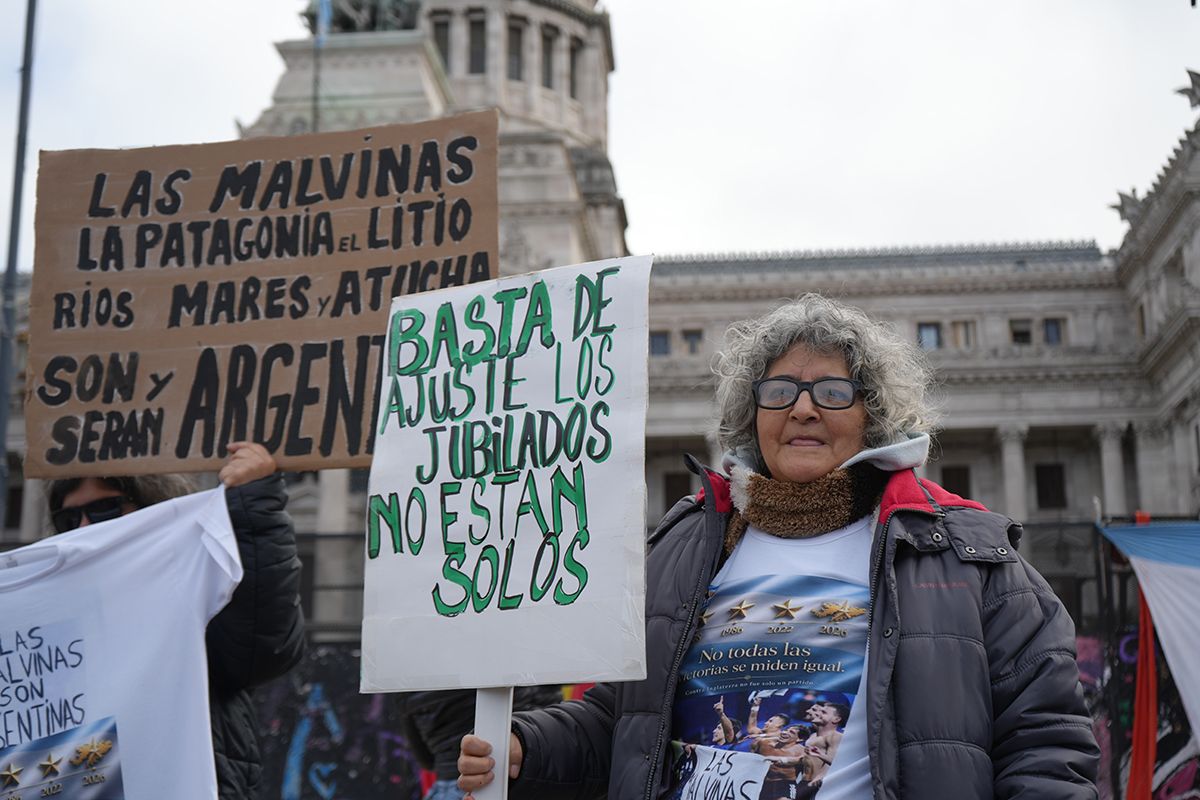 Los jubilados que cobran la mínima perdieron un 42% de su poder adquisitivo